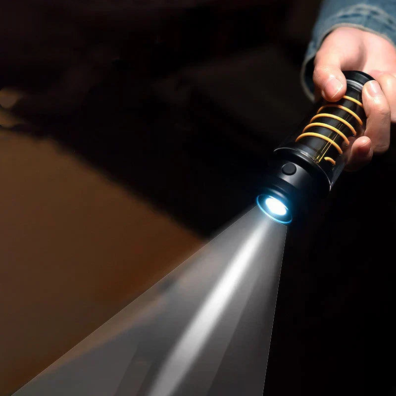 NovaBeam multifunktionel LED-campinglygte — justerbar lysstyrke, kompakt