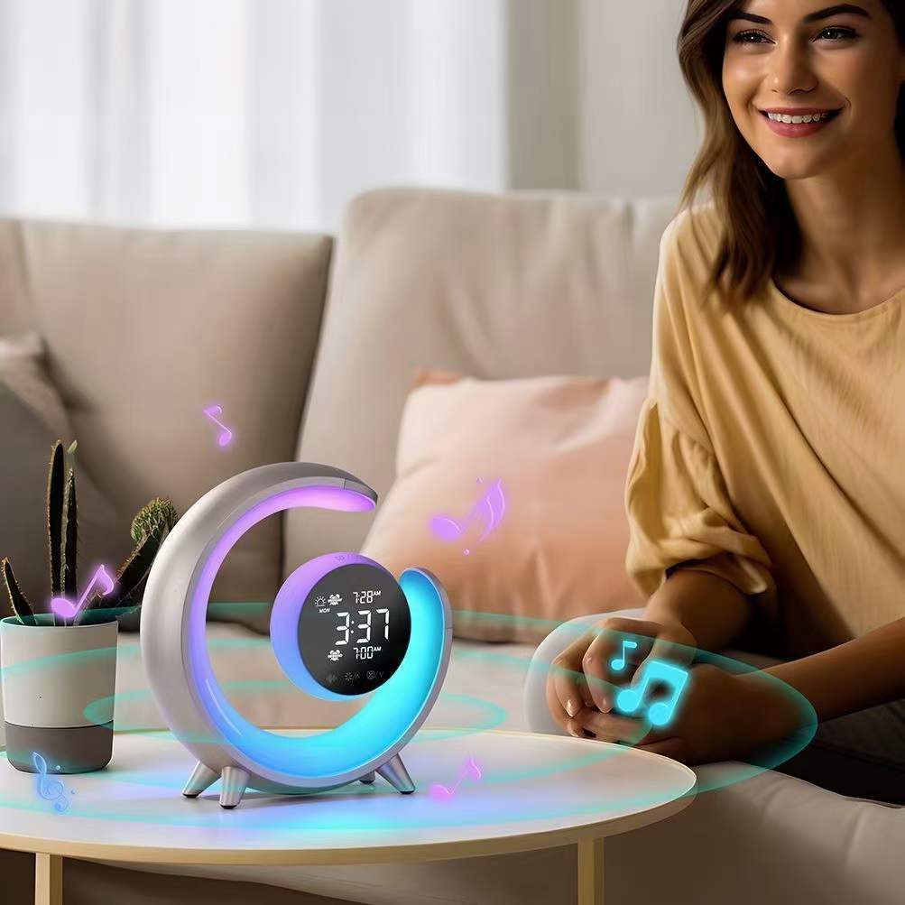 Lumivo Multifunktionales RGB-Nachtlicht – Digitaler Wecker, einstellbare Farbmodi