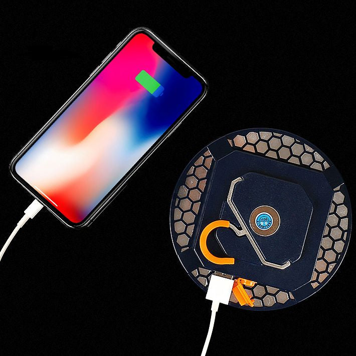 TrailCharge kompaktní powerbanka s kapacitou 6600mAh — integrované osvětlení