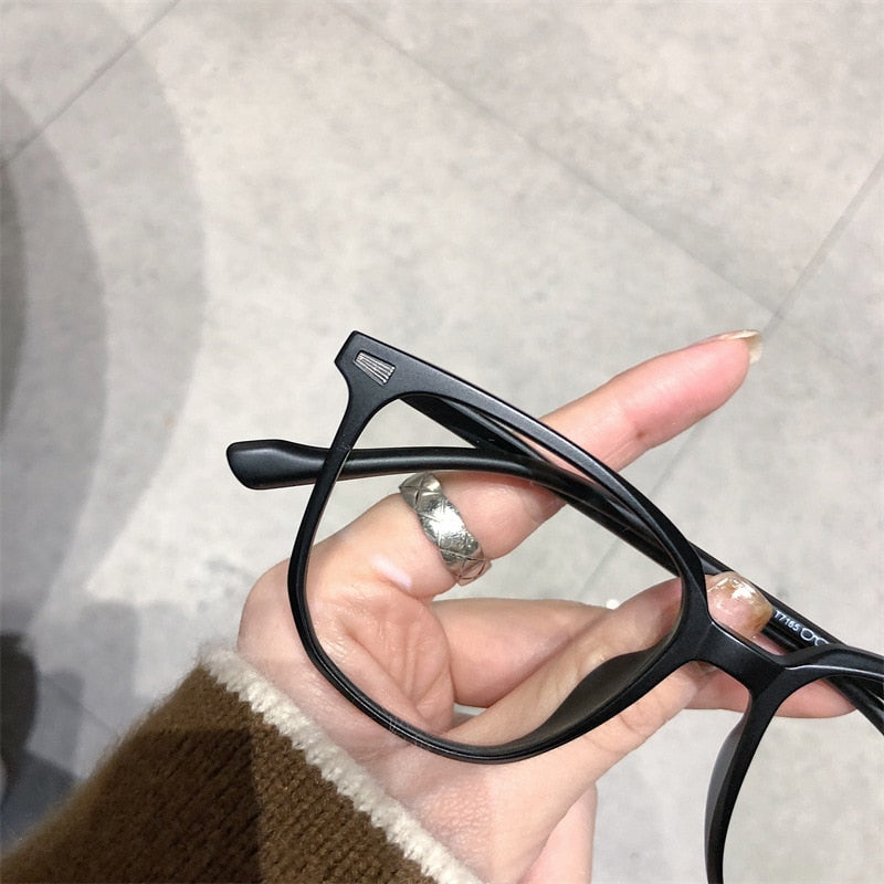 Dioptrické brýle FocusFrame pro krátkozrakost — čočky filtrující modré světlo