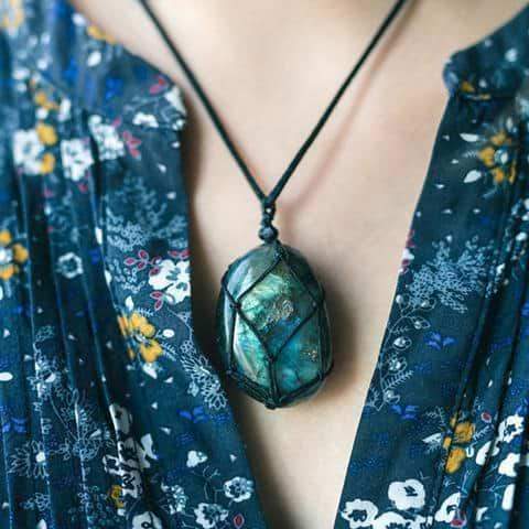 Aris Dragonheart Labradorite Necklace