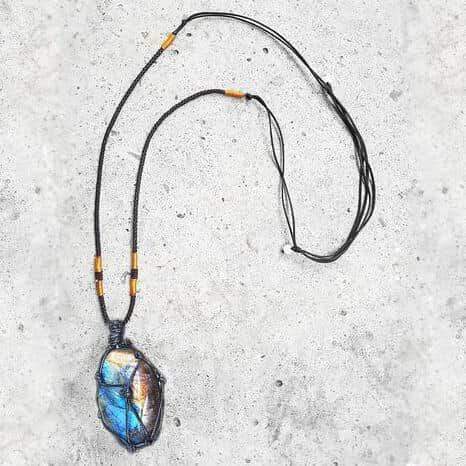 Aris Dragonheart Labradorite Necklace