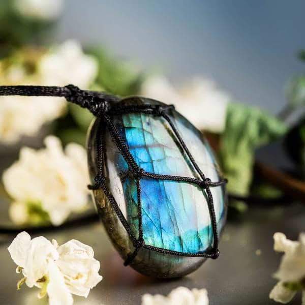 Aris Dragonheart Labradorite Necklace