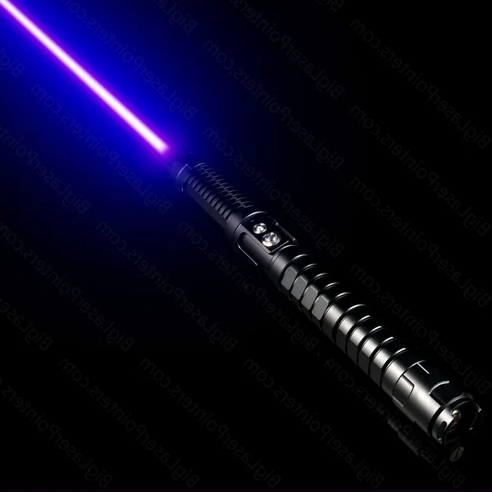 Latarka laserowa AeroForge Pro — jasne wodoodporne światło, kompaktowa wytrzymała konstrukcja, rozpalarka