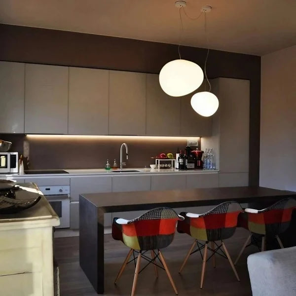 Nado Pendelleuchte — minimalistisches Design, sanftes blendfreies Licht