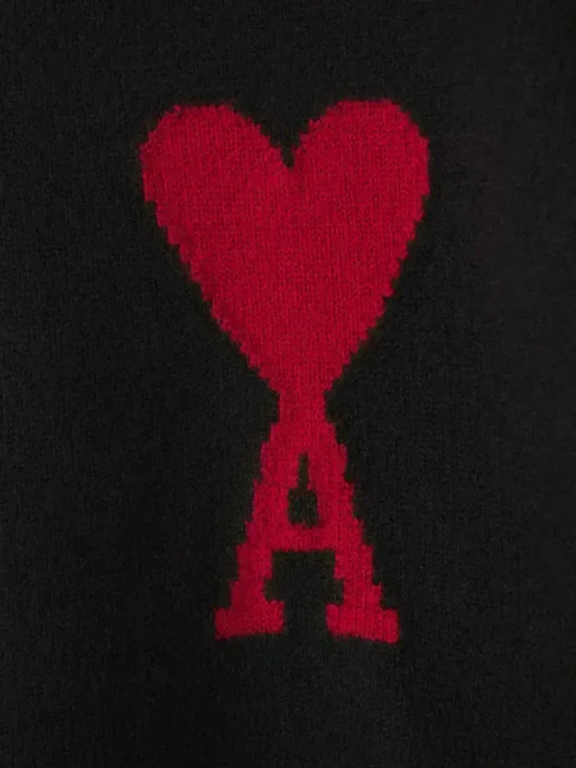 Amitalie Unisex-Pullover aus 100 % Wolle — Ikonisches Herzdesign