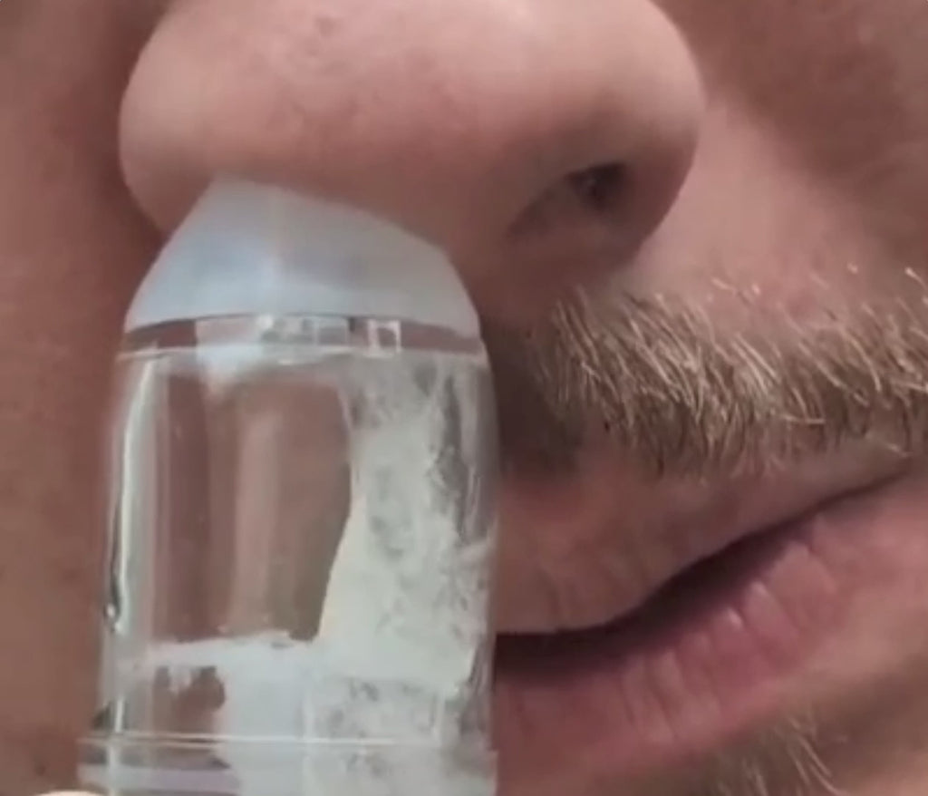 手動式鼻腔吸引器 — 粘液をコントロールして除去する器具