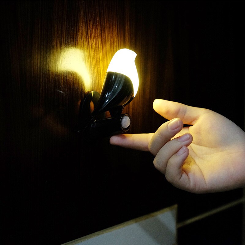 Nabíjecí chytrá lampa se stromem a ptákem — automatické teplé ambientní osvětlení