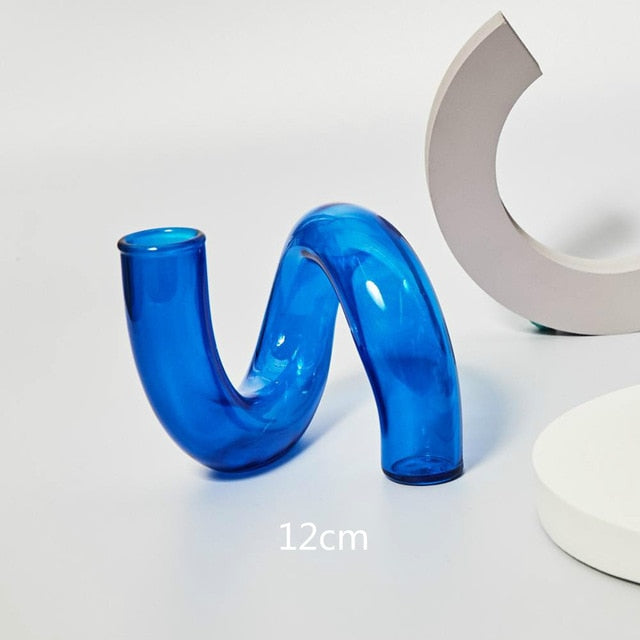 Kobaltblaue Kerzenhalter aus mundgeblasenem Glas – Retroformen