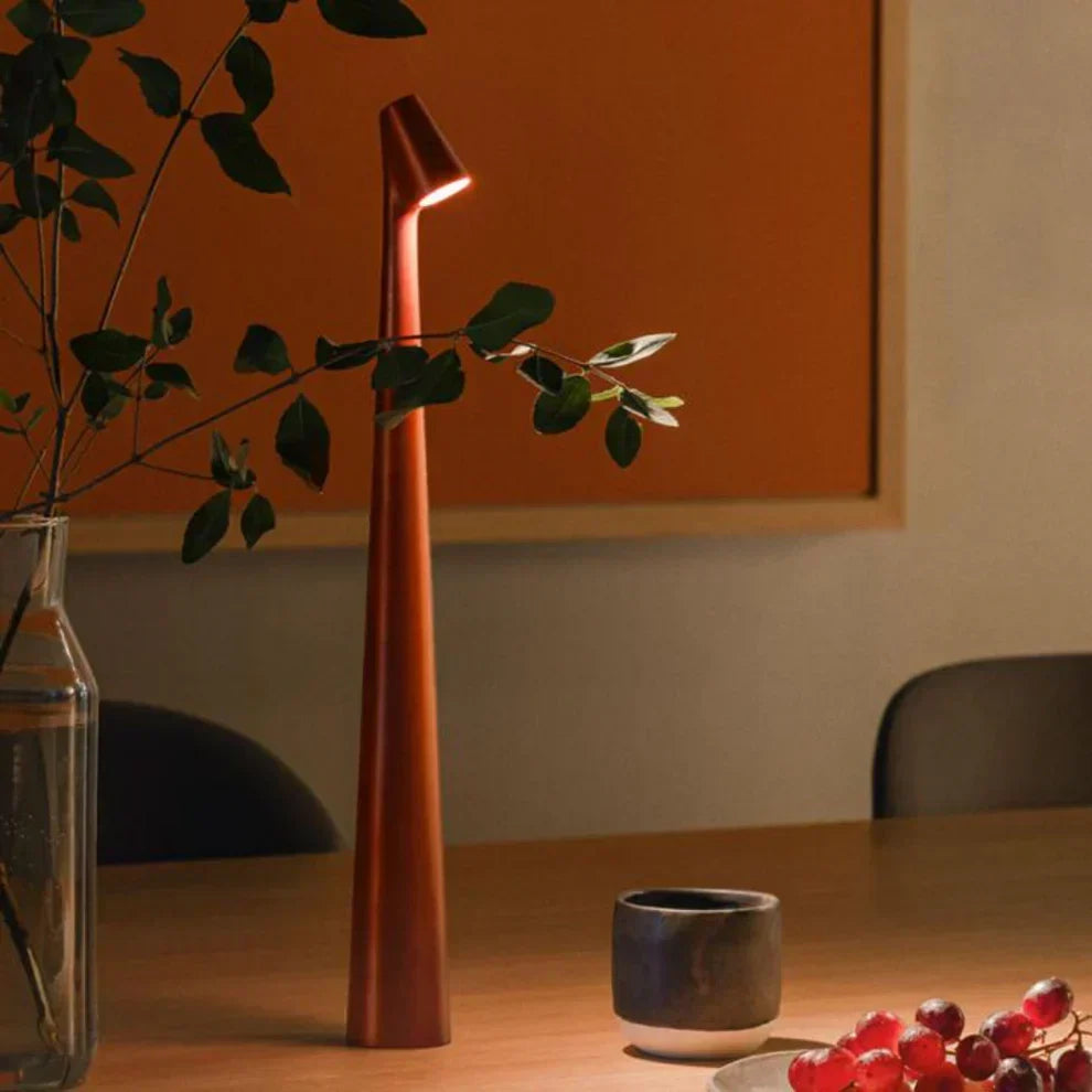 Nordisk minimalistisk trådløs bordlampe — myk stemningsbelysning