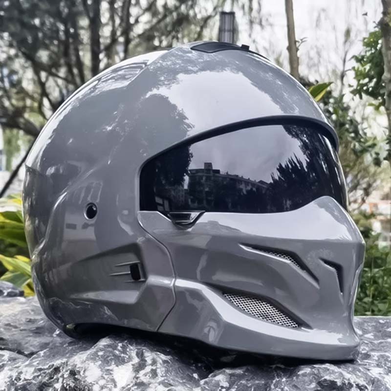 Pilot Motorcycle Helmet — Aerodynamic Design, Dark Visor