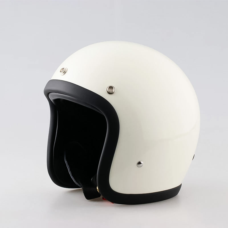 Motocyklová helma s certifikací DOT a ECE — vintage nízkoprofilová, lehká, 850 g