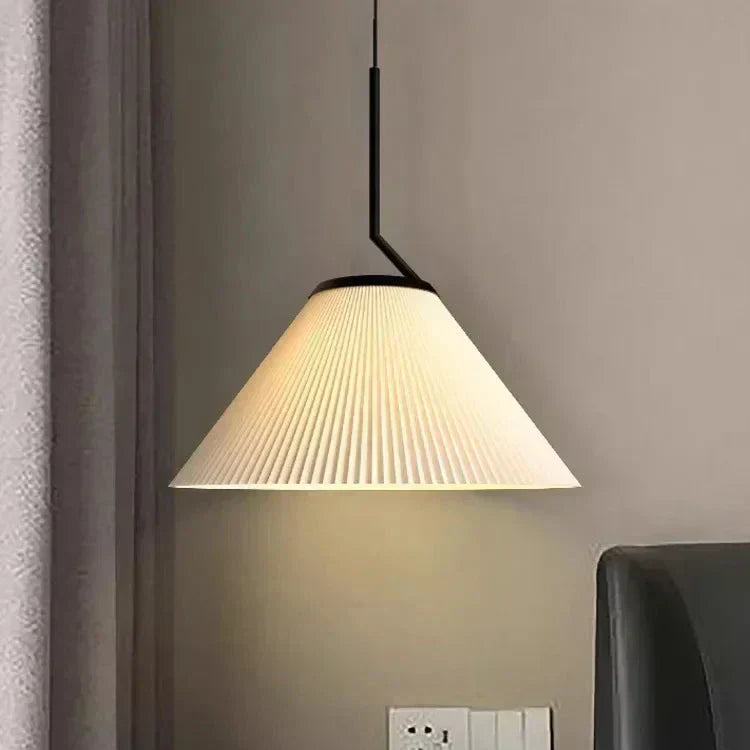 Aerolyn Nordic minimalistische Pendelleuchte mit gefaltetem Schirm