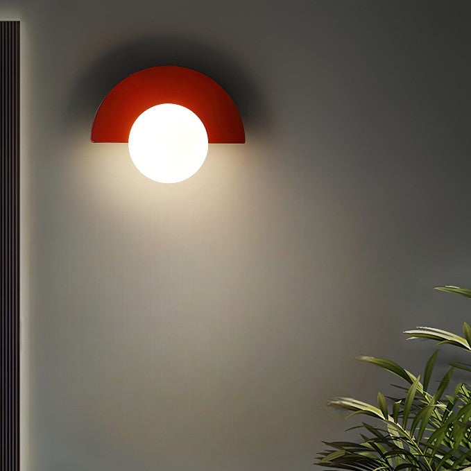 Applique murale LED semi-circulaire Aurelia Nordic — Lumière douce, six finitions colorées