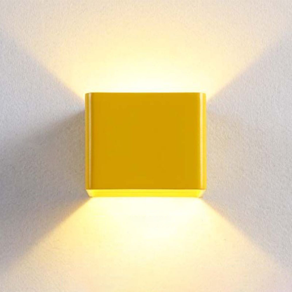 Orr moderne quadratische Wandleuchte — Schwarz, Weiß & Grün