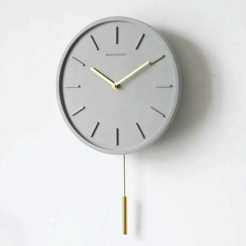Horloge murale en ciment nordique Fjordline — Suspension métallique minimaliste