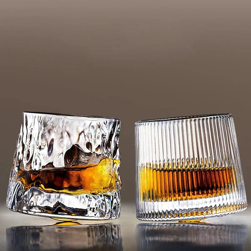 Strukturiertes Whiskyglas mit Riffelung - Drehdesign, Fassungsvermögen 160ml