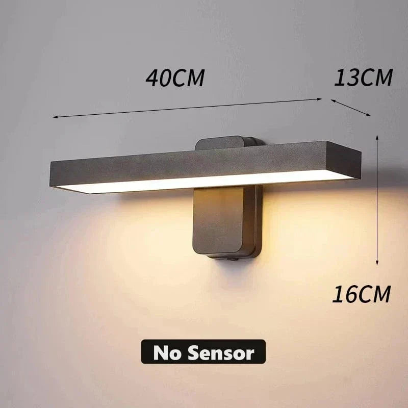 مصباح جداري Auron بمعيار IP65 — تفعيل مستشعر الحركة ورأس دوّار