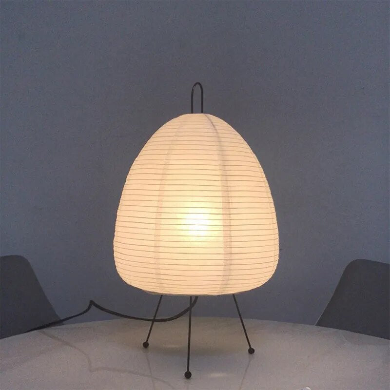 Japanische LED-Tischleuchte aus Reispapier — Ruhiges stimmungsvolles Licht