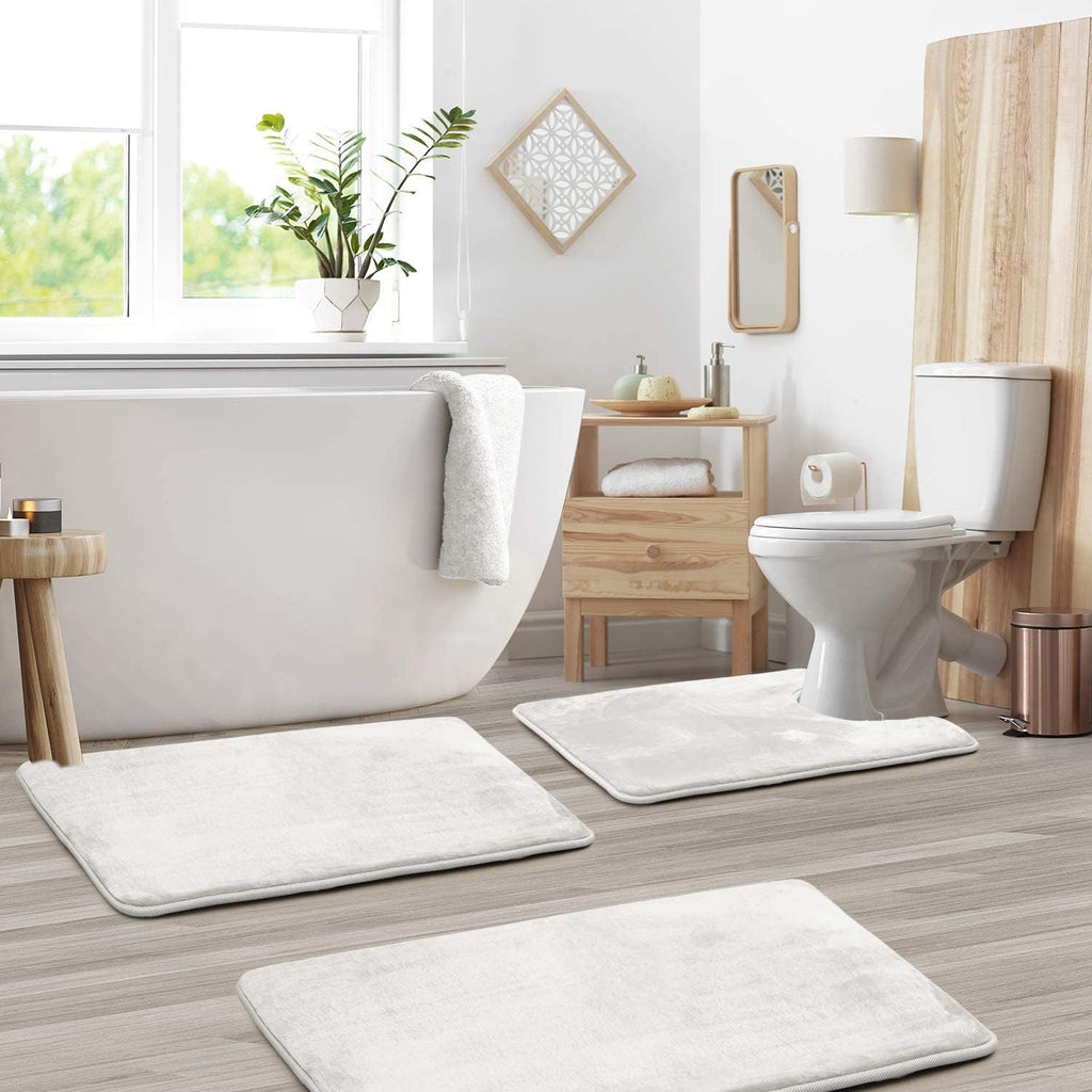 Set di 3 tappetini da bagno in memory foam LuxeCloud — Antiscivolo