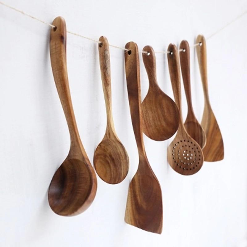 Set rustico di utensili da cucina in legno di teak Taavita, 7 pezzi