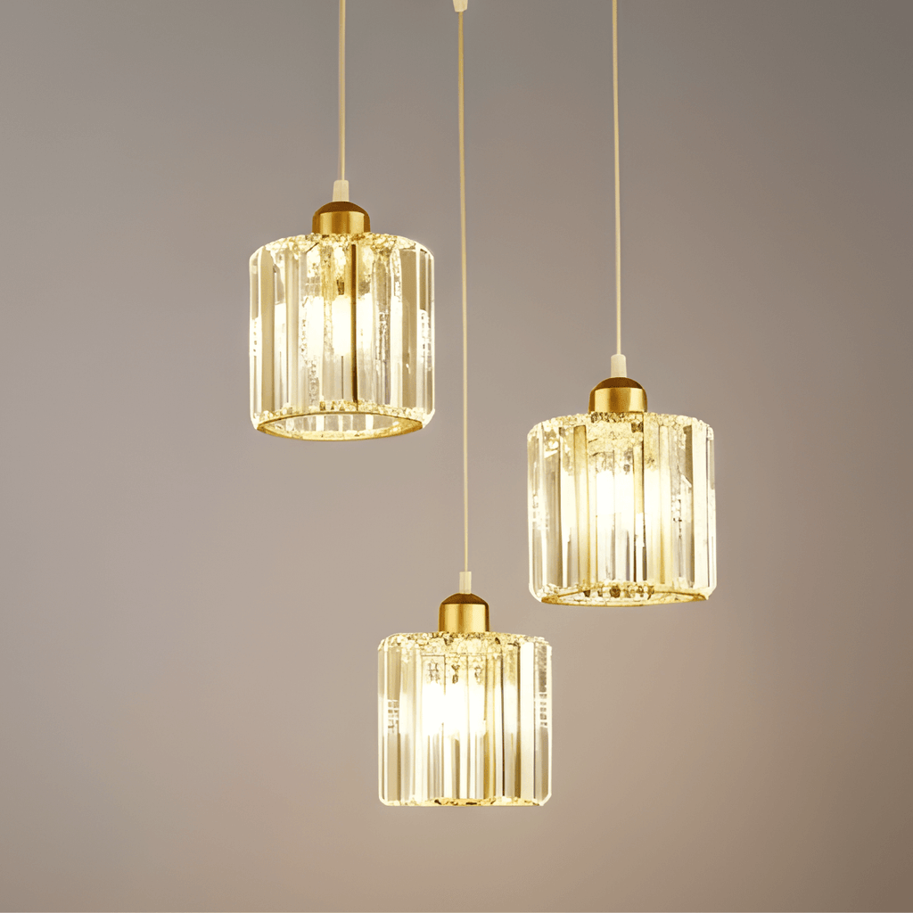 Severské LED závěsné svítidlo - Kov/sklo černá/zlatá do jídelny/obývacího pokoje - Flindria