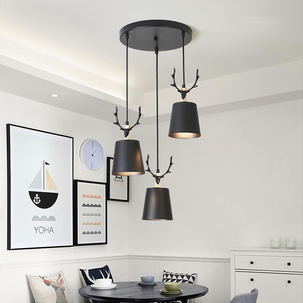 NatureLuxe LED-Pendelleuchte - Design mit 3 Hirschgeweihen