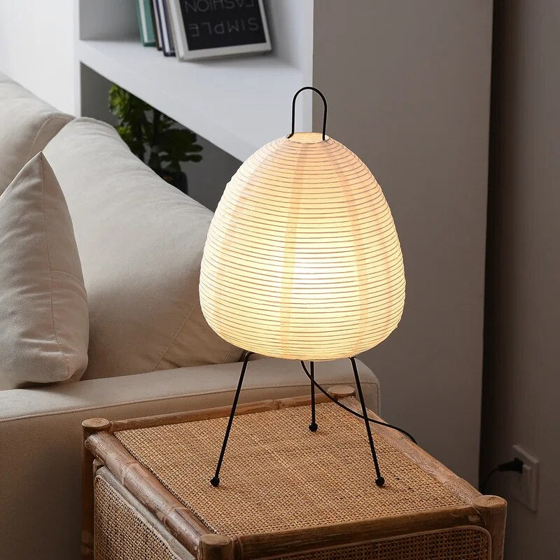 Japanische LED-Tischleuchte aus Reispapier — Ruhiges stimmungsvolles Licht