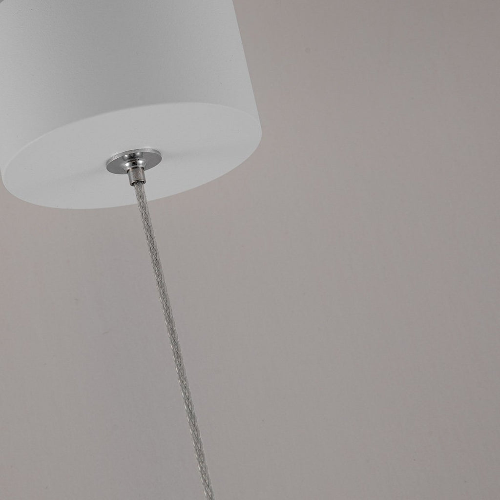 Minimalistyczna lampa wisząca Cirrus marki AeroLume — zaawansowana technologia LED