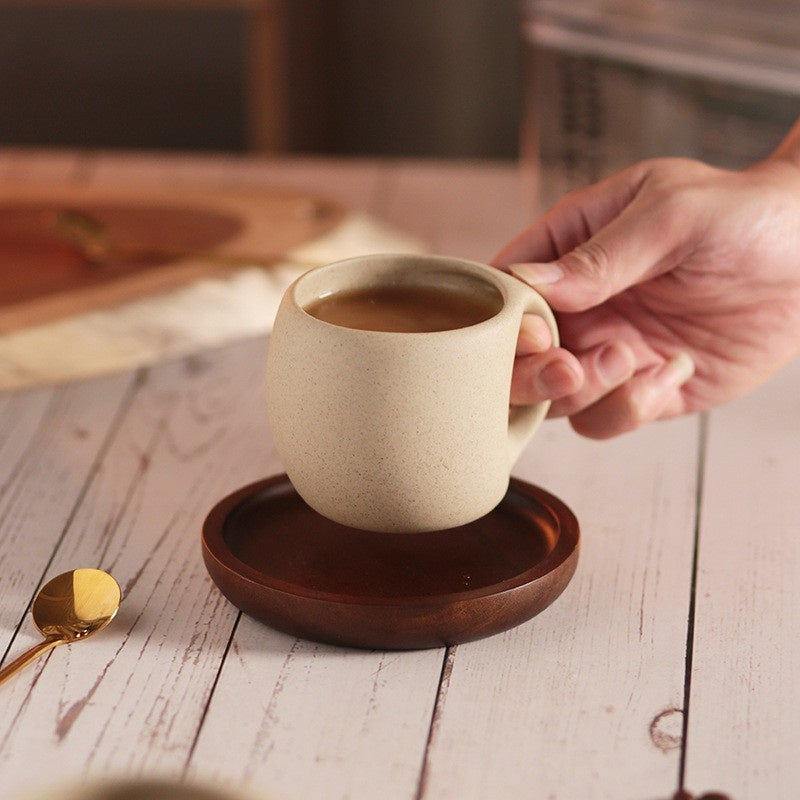 Hana keramisk kaffekoppsset med japansk inspiration — bambufat och sked ingår