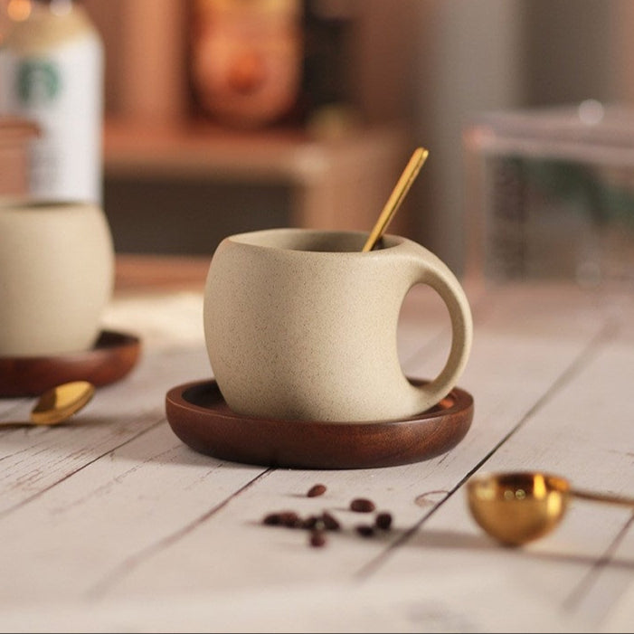 Hana keramisk kaffekoppsset med japansk inspiration — bambufat och sked ingår